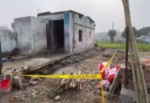 घर के अंदर से बरामद हुए दो सगे भाईयों के शव, मची सनसनी