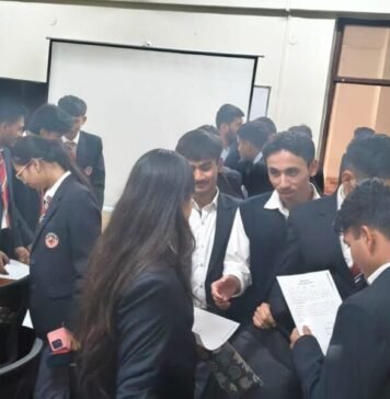 ड्ग्स के खिलाफ जिला प्रशासन सख्तः ग्राफिक एरा यूनिवर्सिटी में की गई सैकड़ों छात्रों की टेस्टिंग ड्ग्स के खिलाफ जिला प्रशासन सख्तः ग्राफिक एरा यूनिवर्सिटी में की गई सैकड़ों छात्रों की टेस्टिंग