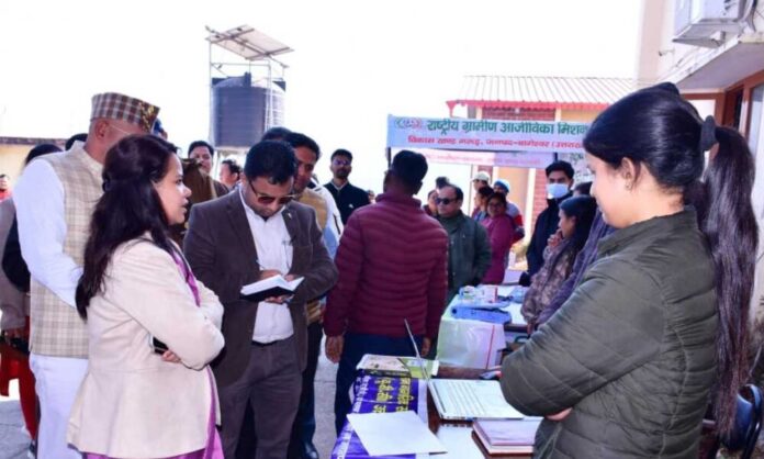 गरुड़ से शुरू हुआ “जन-जन की सरकार, जन-जन के द्वार” अभियान गरुड़ से शुरू हुआ “जन-जन की सरकार, जन-जन के द्वार” अभियान