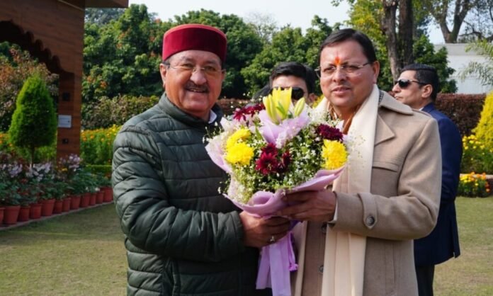 मुख्यमंत्री को विभिन्न क्षेत्रों के लोगों ने दी नववर्ष की शुभकामनाएं मुख्यमंत्री को विभिन्न क्षेत्रों के लोगों ने दी नववर्ष की शुभकामनाएं