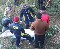 पिथौरागढ़ में गहरी खाई में गिरा युवक, एसडीआरएफ रेस्क्यू के बाद शव बरामद