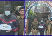 नौकरी जाने के बाद बना हथियारबंद, बर्खास्त शिक्षक के घर से दो तमंचे और AK-47 के कारतूस बरामद