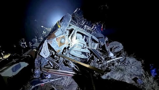 eqf2ftnk_nepal-bus-accident_625x300_23_February_26.jpeg