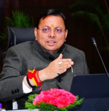 विकास कार्यों पर सीएम धामी सख्त, परियोजनाओं की प्रगति का लिया जायजा