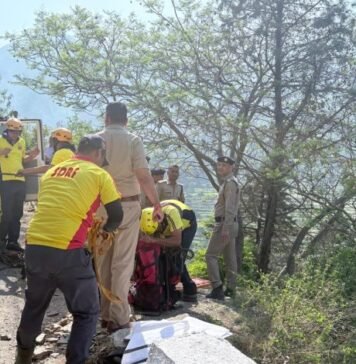 शोक में डूबा टिहरी: अंतिम संस्कार से लौट रहे 8 लोगों की सड़क हादसे में मौत