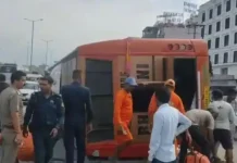 श्रद्धालुओं की बस बनी हादसे का शिकार: हरिद्वार में पलटी बस, महिला की मौत