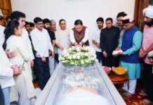 जसपाल राणा के निधन पर सीएम धामी का भावुक रुख, घर पहुंचकर जताया शोक