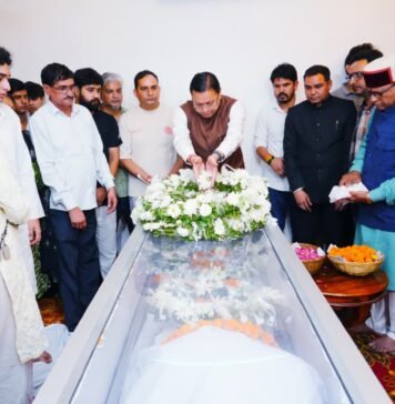 जसपाल राणा के निधन पर सीएम धामी का भावुक रुख, घर पहुंचकर जताया शोक
