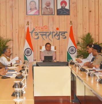 आपदा से निपटने में ढिलाई पर सख्त एक्शन, सीएम धामी ने दिए कड़े निर्देश