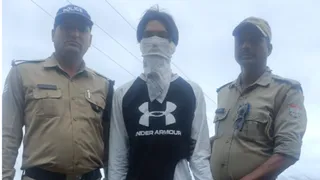 घनसाली में नाबालिग से दुष्कर्म: आरोपी ने सोशल मीडिया पर बनाई थी पहचान, अब सलाखों के पीछे