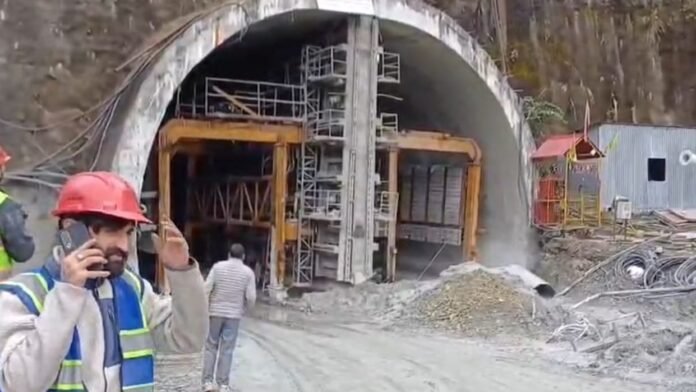 silkyara-tunnel_b12a1dabfac12351f7549ca0de41b5ed.jpeg
